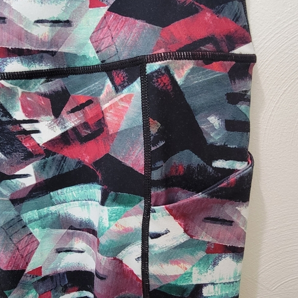 ODODOS Cropped Leggings - Picture 5 of 5